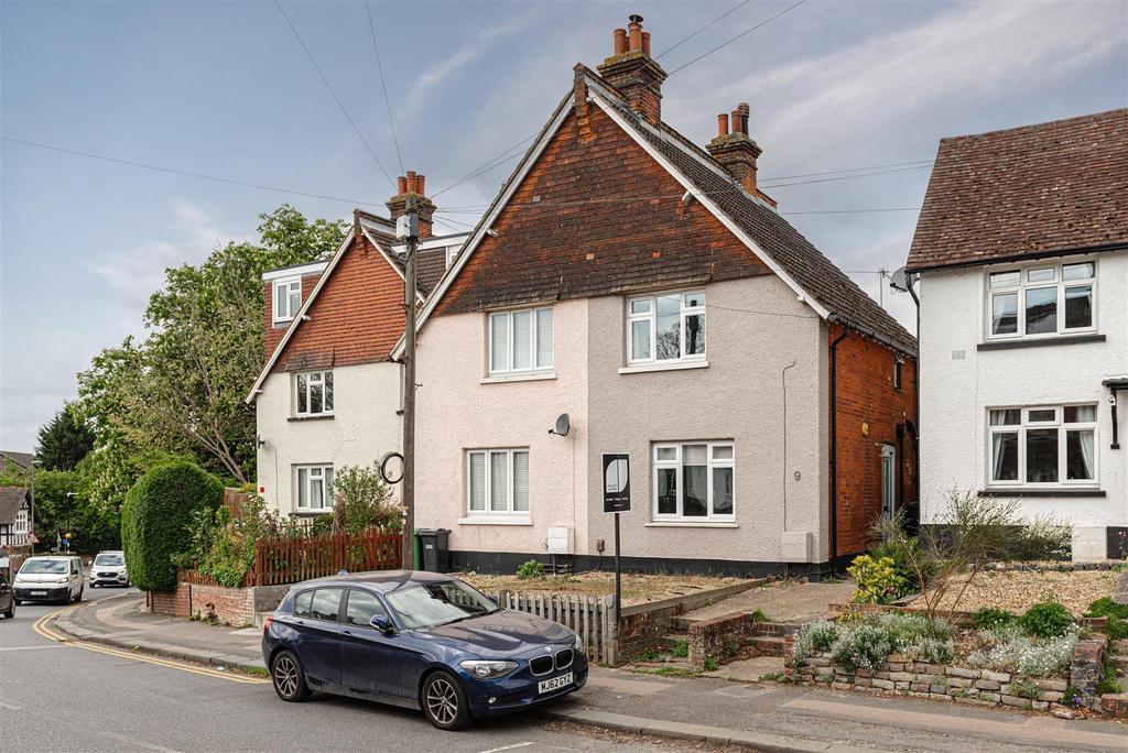 Frenches Road, Redhill 2 bed house £400,000
