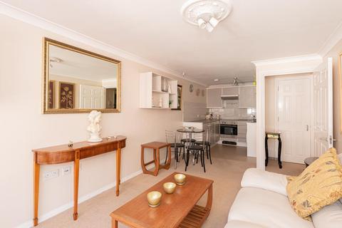 1 bedroom flat for sale - Ashley Avenue, Epsom
