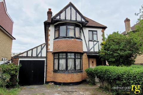 3 bedroom detached house for sale - Grasmere Avenue, Wembley