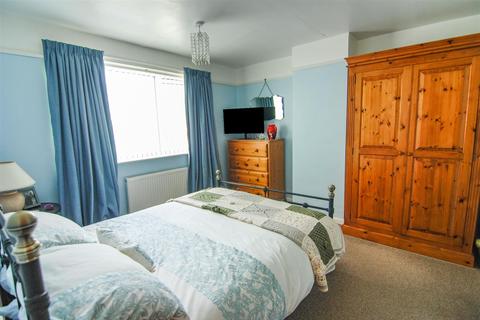 3 Broom Close, Barnsley, S70 3EG