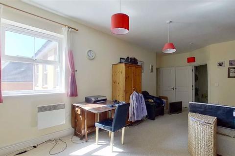 2 bedroom apartment for sale - Newton Road, Bletchley, Milton Keynes