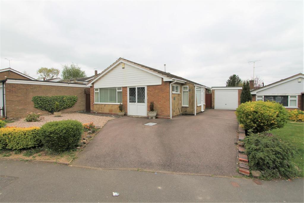 Severn Road, Oadby, Leicester LE2 3 bed detached bungalow £360,000