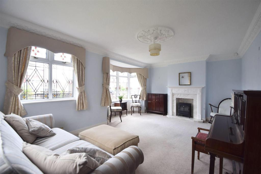 Seatonville Road, Whitley Bay 3 bed semidetached house £270,000