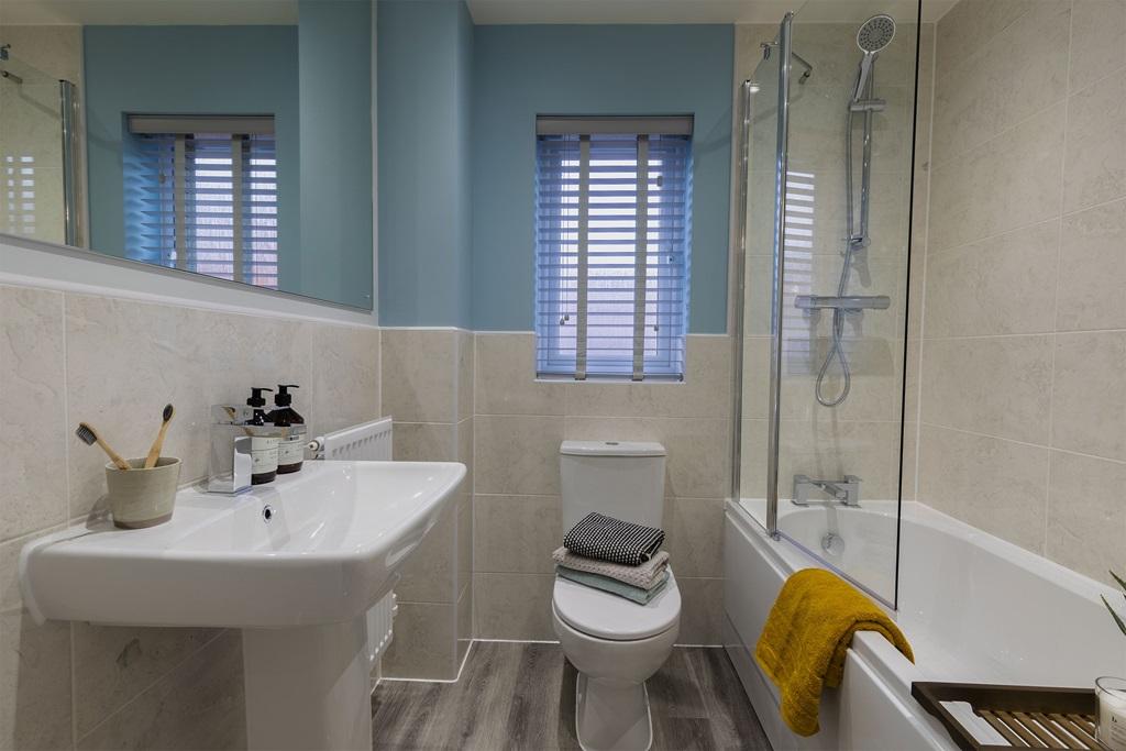 Family bathroom in the Ellerton 3 bedroom home