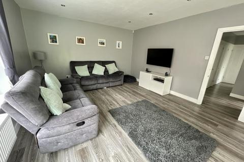 5 Istead Rise, Gravesend, DA13 9JE