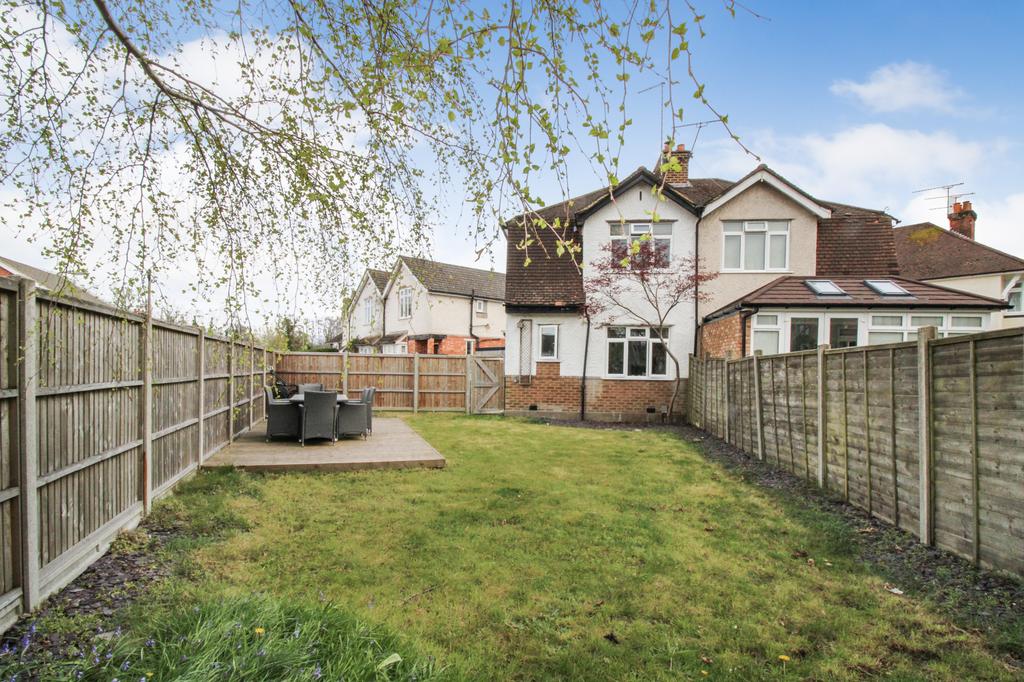 Brookwood Road, Farnborough, GU14 3 bed semidetached house £435,000