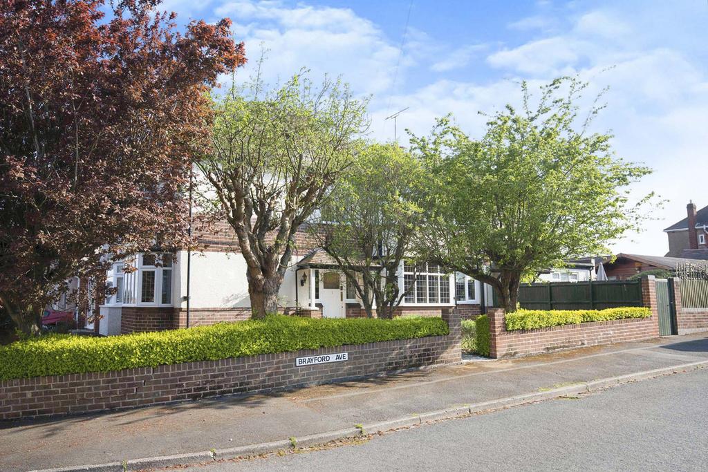 Brayford Avenue, Stivichall, Coventry, CV3 3 bed semidetached house