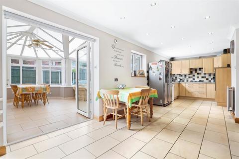 22 Hoveton Close, Redditch, B98 7HQ