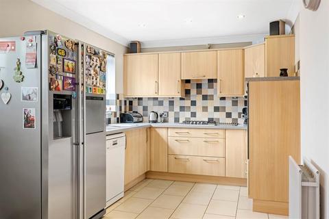 22 Hoveton Close, Redditch, B98 7HQ