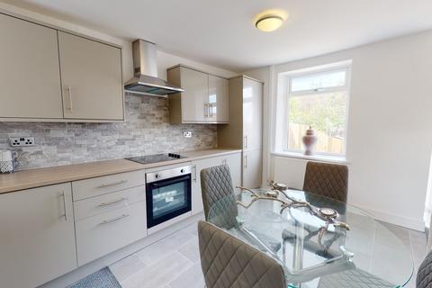 1 Amelia Terrace, Llwynypia, Tonypandy, CF40 2HS