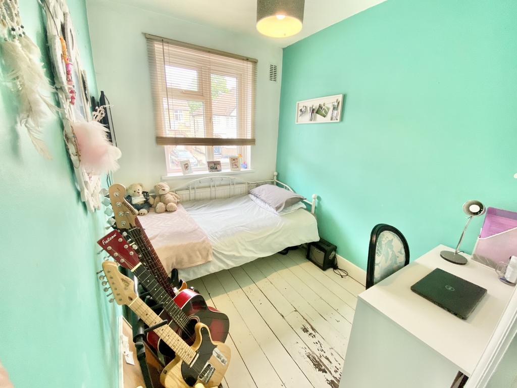 Photo 12