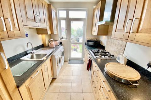 21 Lavender Avenue, London, NW9 8HB