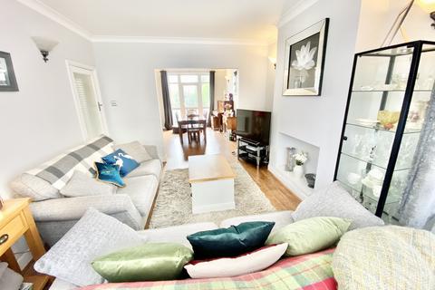 21 Lavender Avenue, London, NW9 8HB