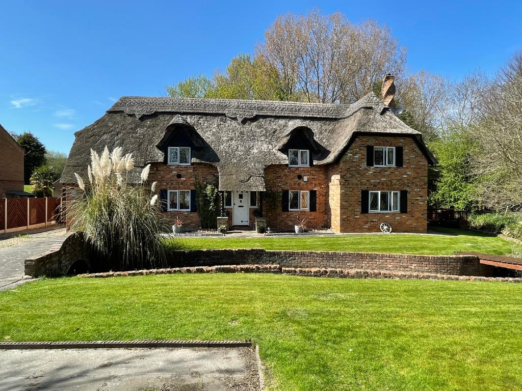 Spring Cottage, Tathwell, Louth, LN11 9SR 4 bed country house £575,000