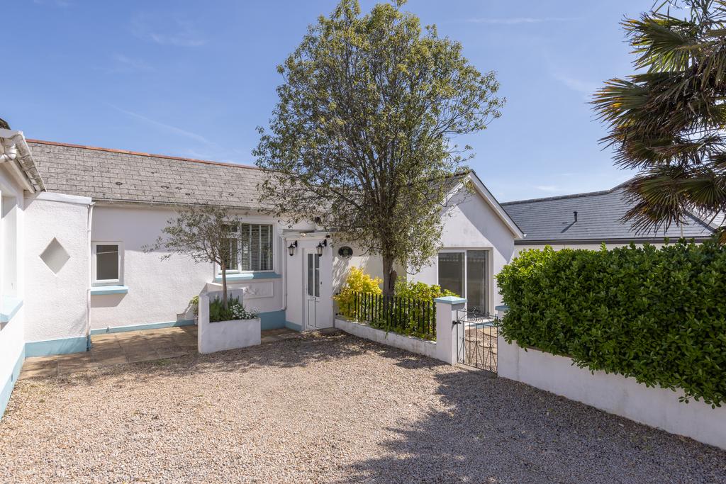 La Grande Route De St. Martin, St.... 4 bed detached house £1,195,000