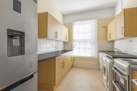 3 bedroom apartment to rent - West Street, Farnham, GU9