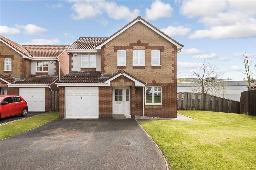 Kelvin Crescent, Cherry Tree Gardens... 4 bed detached house £255,000