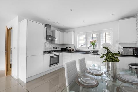 2 Benson Mews, Chislehurst, BR7 6FD