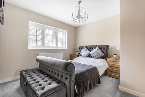 2 Benson Mews, Chislehurst, BR7 6FD
