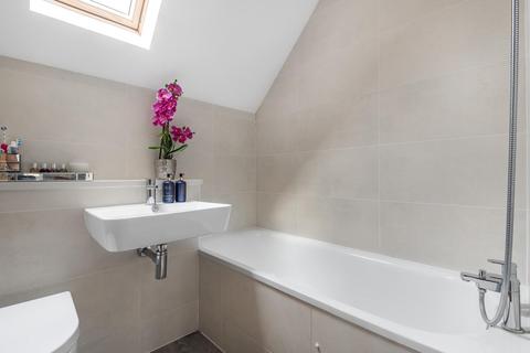 2 Benson Mews, Chislehurst, BR7 6FD