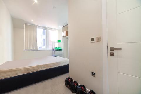2 bedroom apartment to rent, High Street, London, BR1