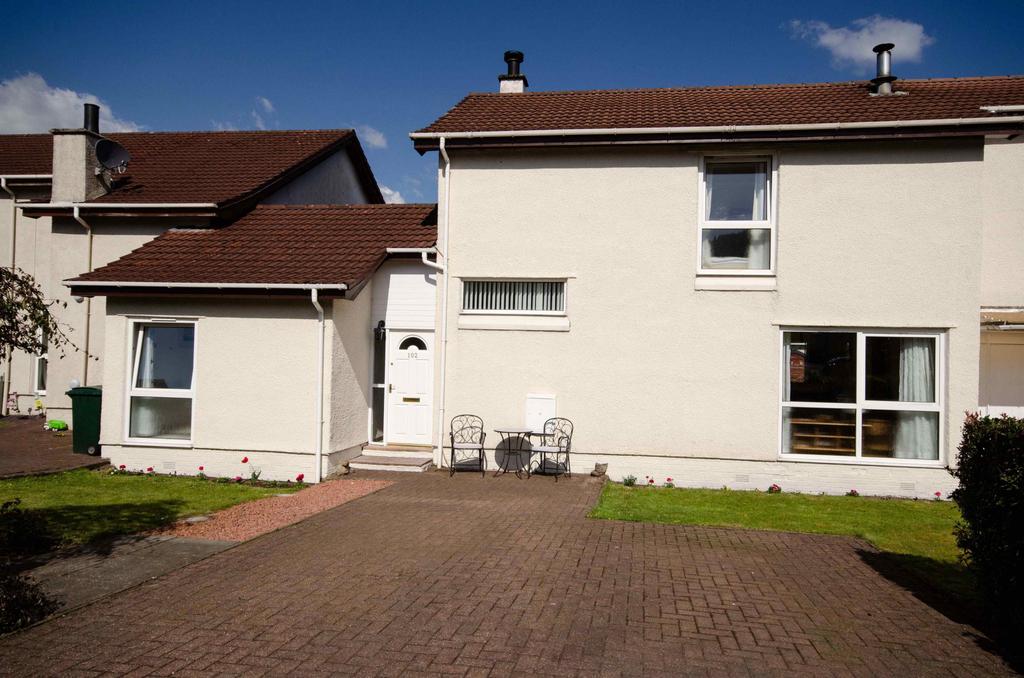 Sandhaven, Dunoon, PA23 4 bed terraced house £140,000