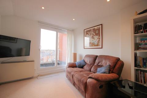 2 bedroom apartment for sale - Gresham Court, Shrubbery Avenue, Worcester, Worcestershire, WR1 1QH