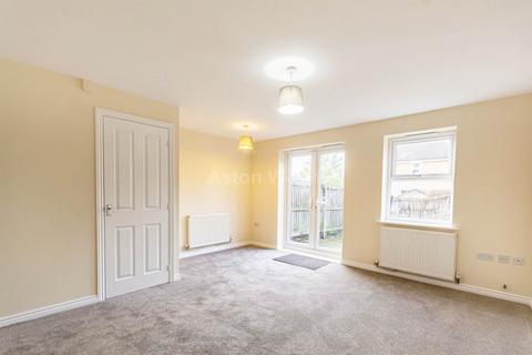 3 bedroom townhouse to rent, Hopkinson Court, Bestwood Village