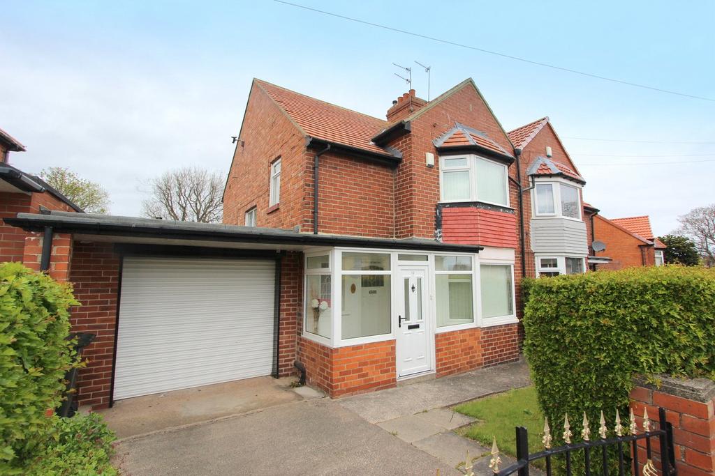 Maple Avenue, Whitley Bay, NE25 3 bed semidetached house £260,000