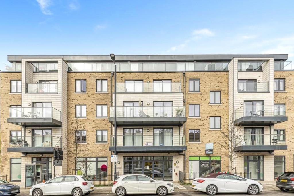 Argo House, 180 Kilburn Park Road, NW6 1 bed apartment £450,000