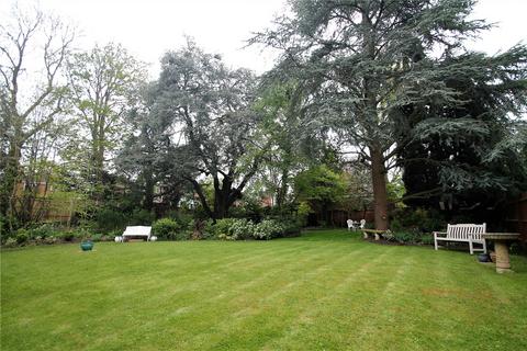 3, Cedar Court Cedar Close, Bagshot, GU19 5AN