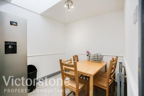 4 bedroom apartment to rent, Oakshott Court, Polygon Road, Euston, London, NW1