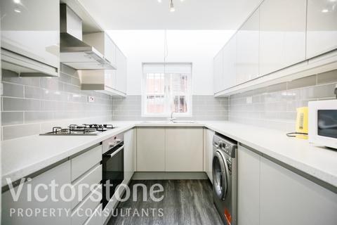 4 bedroom apartment to rent, Oakshott Court, Polygon Road, Euston, London, NW1