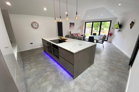 14 Briton Road, Northampton, NN3 2BS