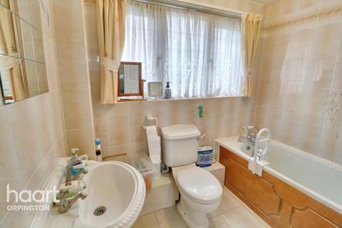 31 Aylesham Road, Orpington, BR6 0TX
