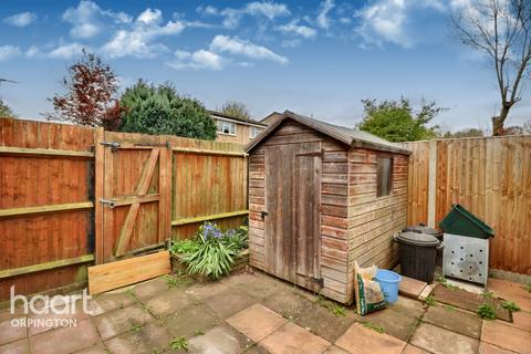 31 Aylesham Road, Orpington, BR6 0TX