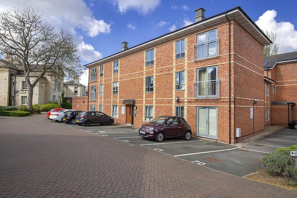 Ripon Croft, York, North Yorkshire, YO31 2 bed apartment £995 pcm (£