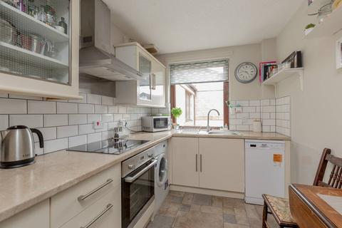 37/7 Dalgety Road, Edinburgh, EH7 5UH