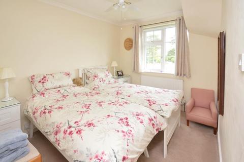 4, Manor Cottages Ham Lane, Old Windsor, Windsor, SL4 2JR