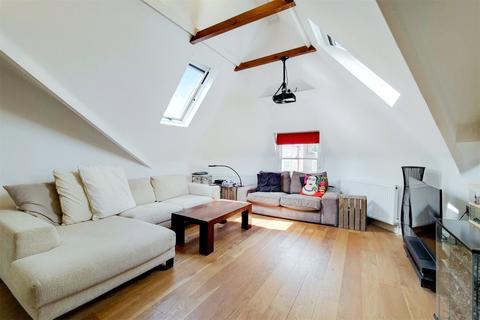 2 bedroom apartment for sale - Larkhall Rise, Clapham, SW4