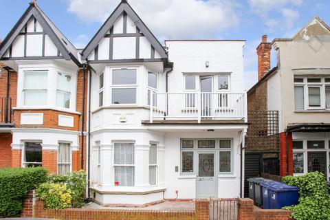 Flat C, 19 King Edwards Gardens, London, W3 9RE
