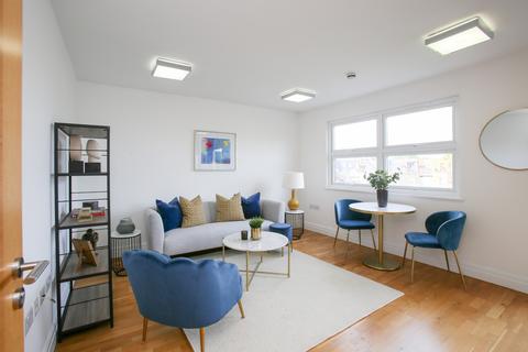 Flat C, 19 King Edwards Gardens, London, W3 9RE