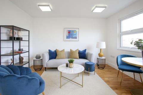 Flat C, 19 King Edwards Gardens, London, W3 9RE