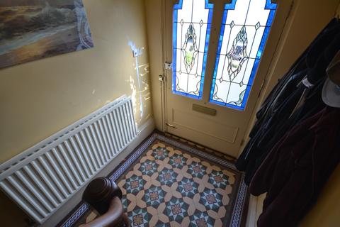 13 Queens Road, Oldham, OL8 2AX