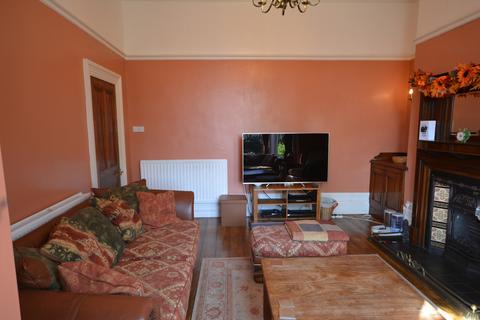 13 Queens Road, Oldham, OL8 2AX