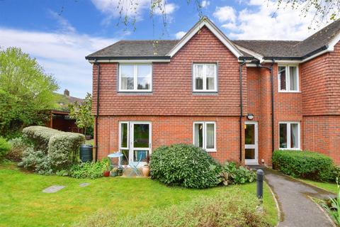 1 bedroom flat for sale, Station Road, Petworth, West Sussex