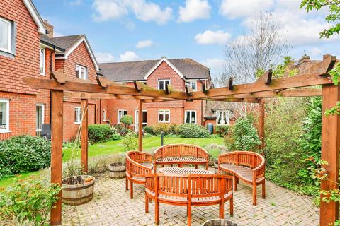 1 bedroom flat for sale, Station Road, Petworth, West Sussex