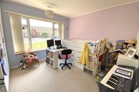 12 Cornmill Gardens, Polegate, BN26 5NJ
