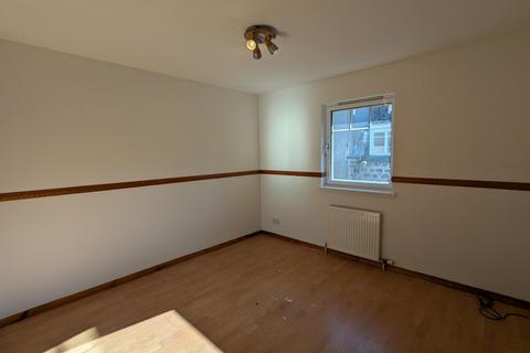 3 bedroom flat to rent, St Clair Street, City Centre, Aberdeen, AB24