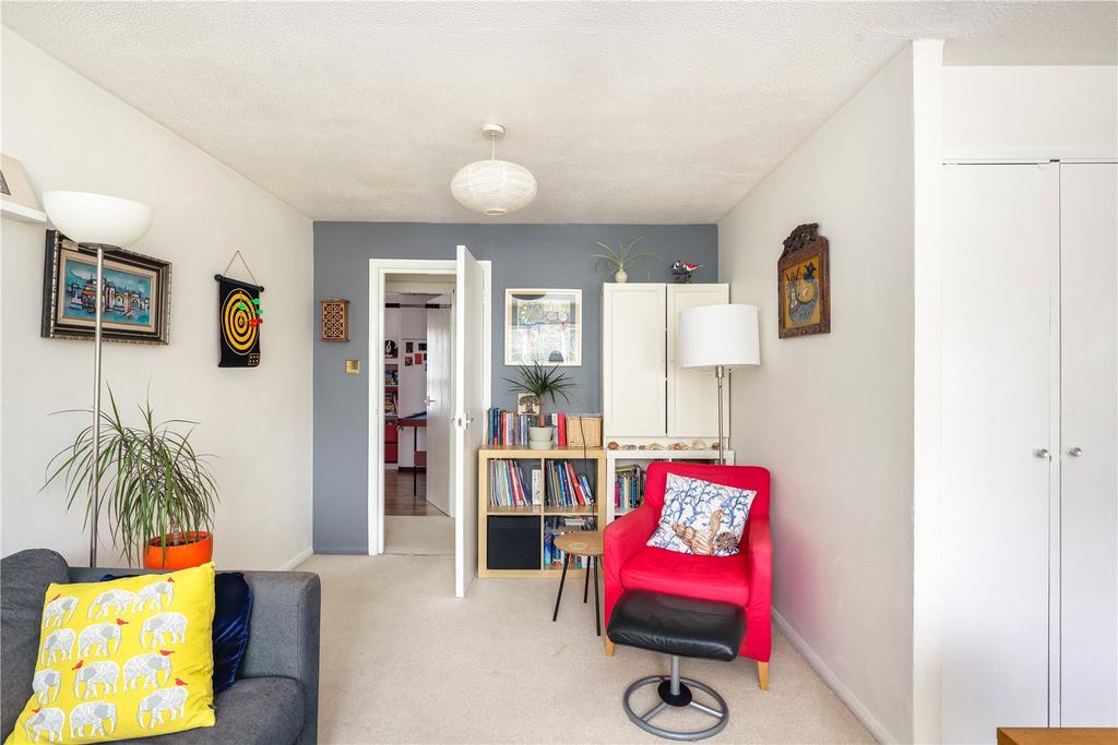 Bakers Hill, London, E5 2 bed flat £399,995